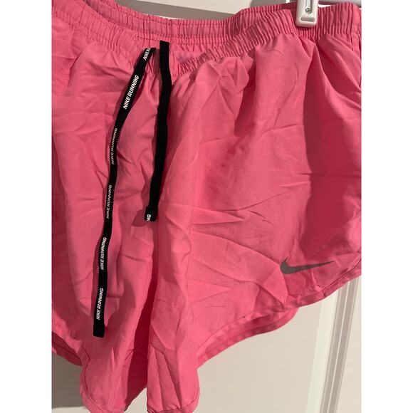 NIKE tempo pink shorts size large - Picture 2 of 4